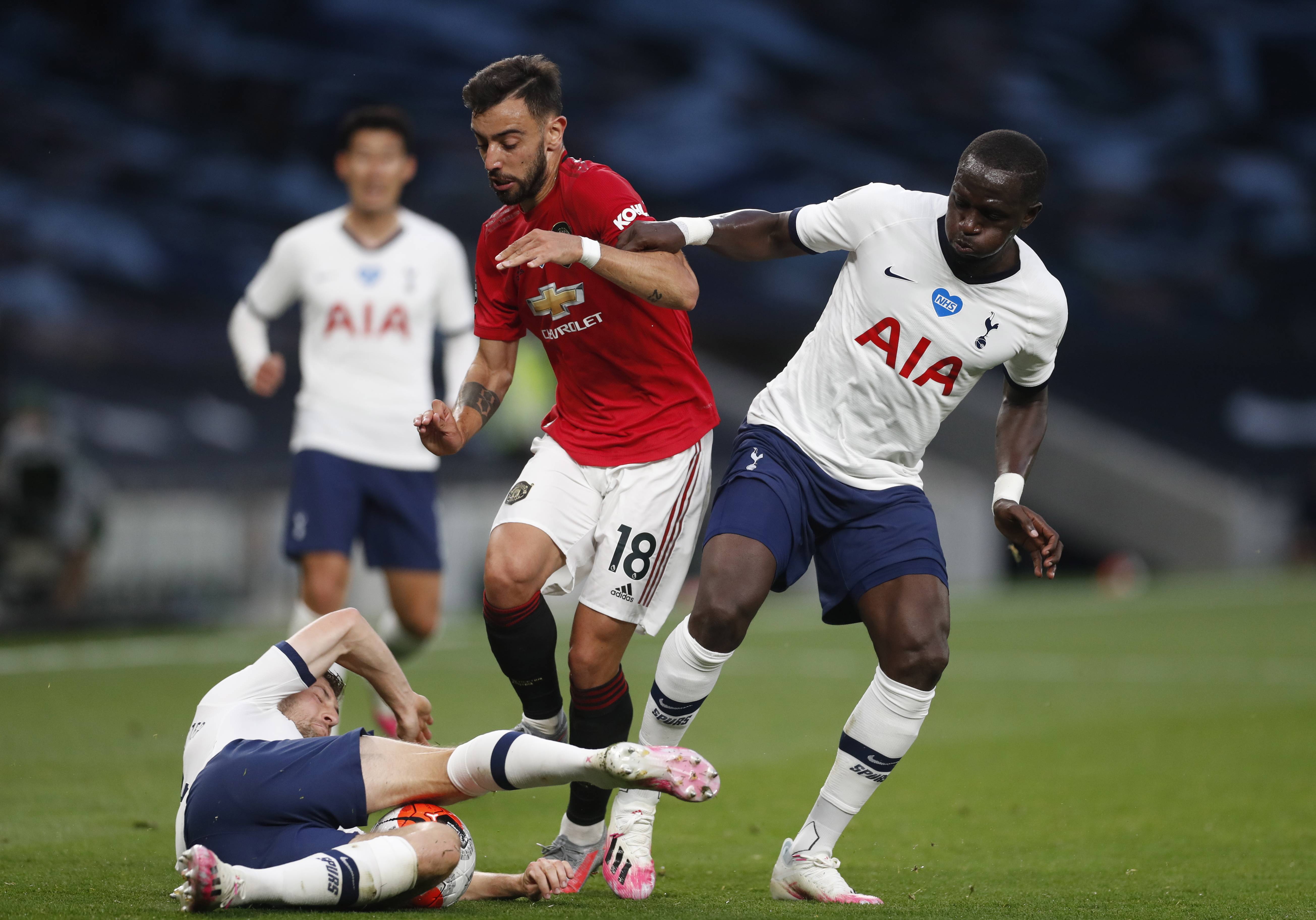 也展示了足 也展示了足